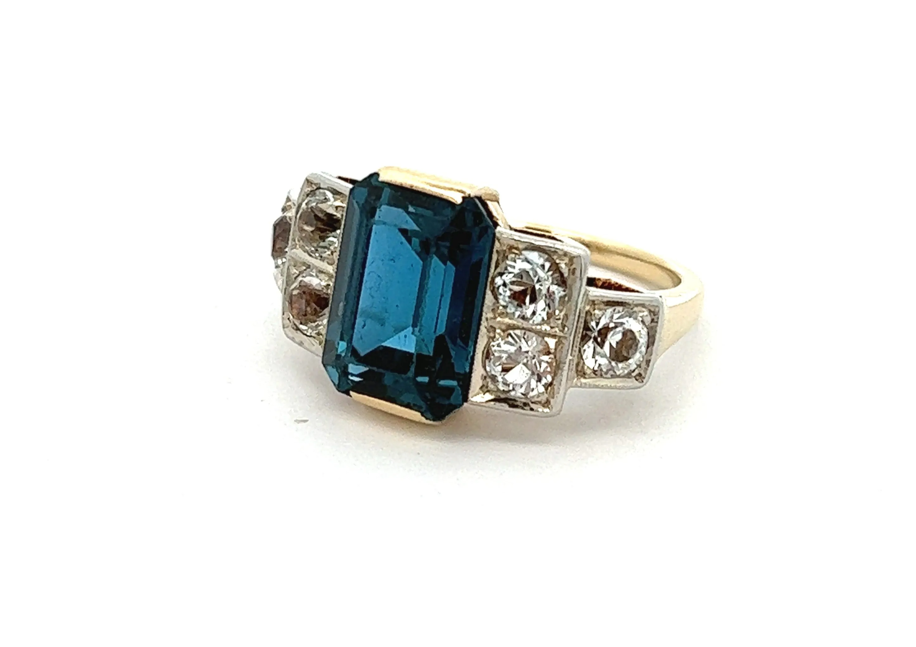 14ct Yellow Gold Spinel Ring