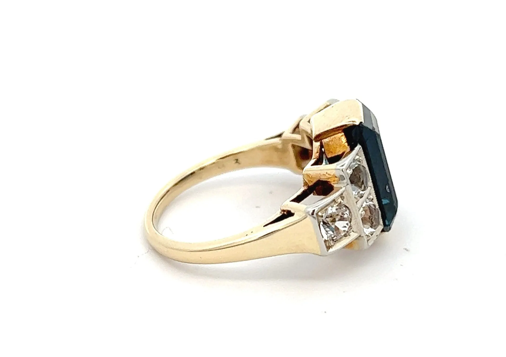 14ct Yellow Gold Spinel Ring