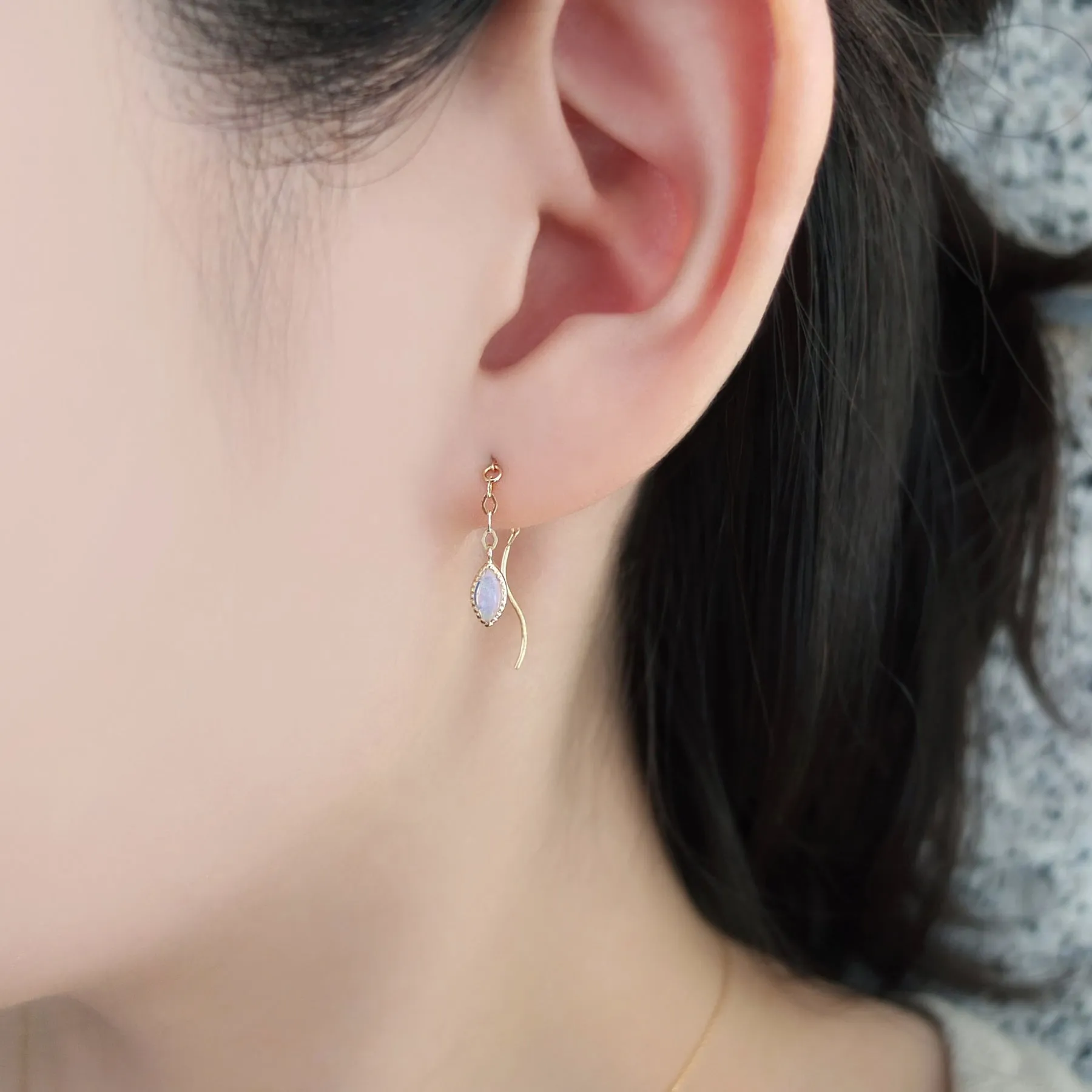 18K/10K Yellow Gold Opal Threader Earrings
