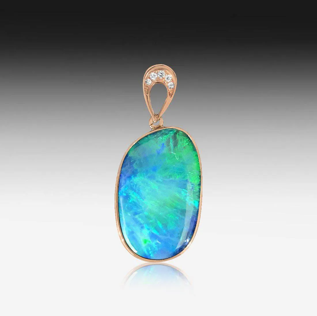 18kt Rose Gold Opal pendant