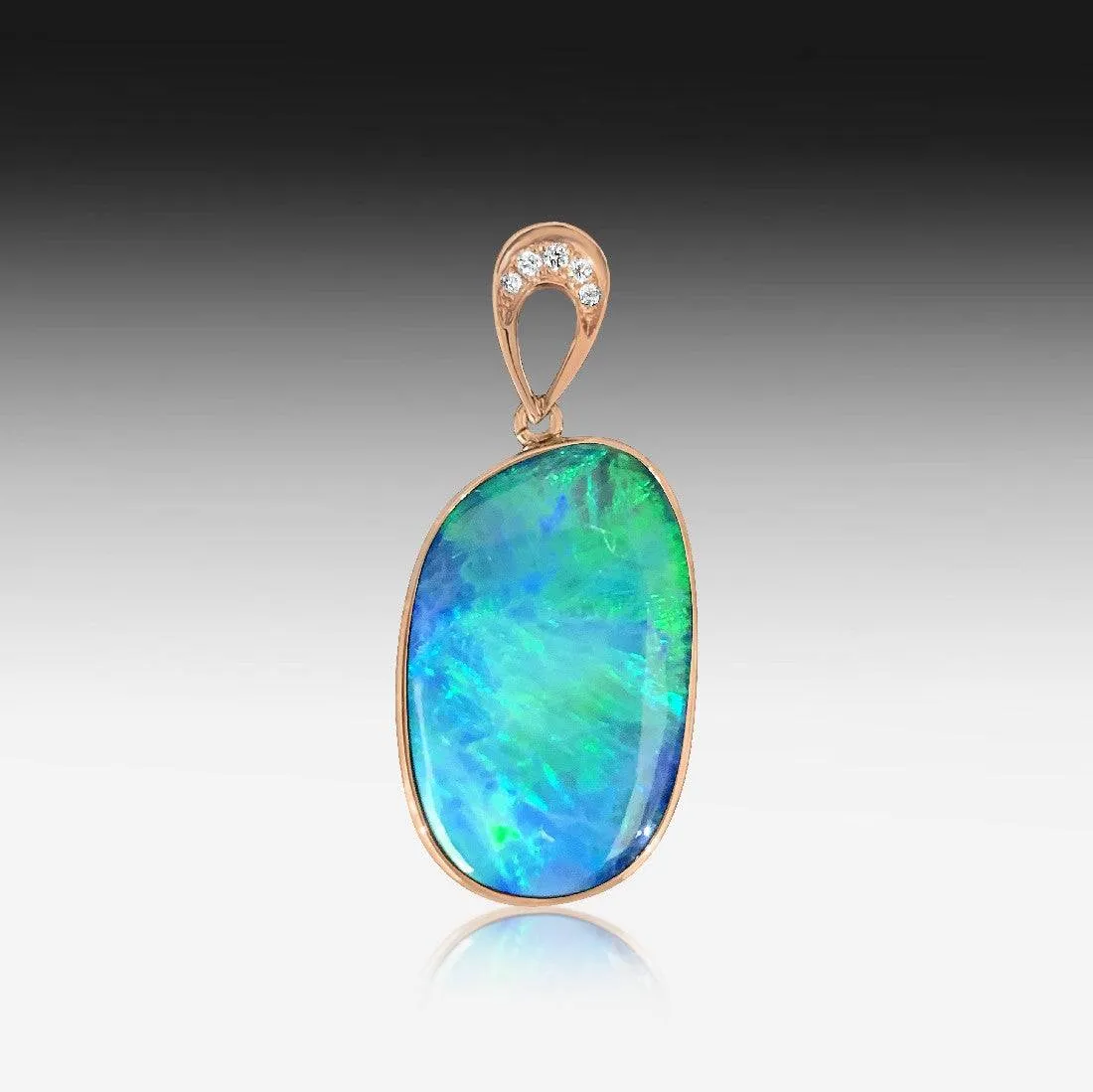 18kt Rose Gold Opal pendant