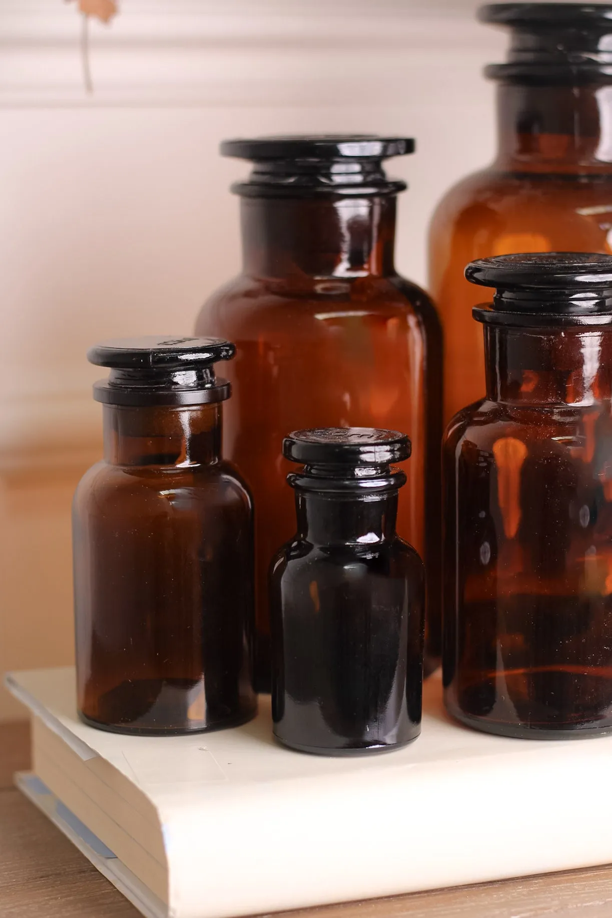 Amber Apothecary Glass Jars | Set of 5
