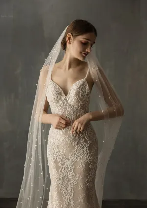 Diana | Cathedra Long Veil with Pearls