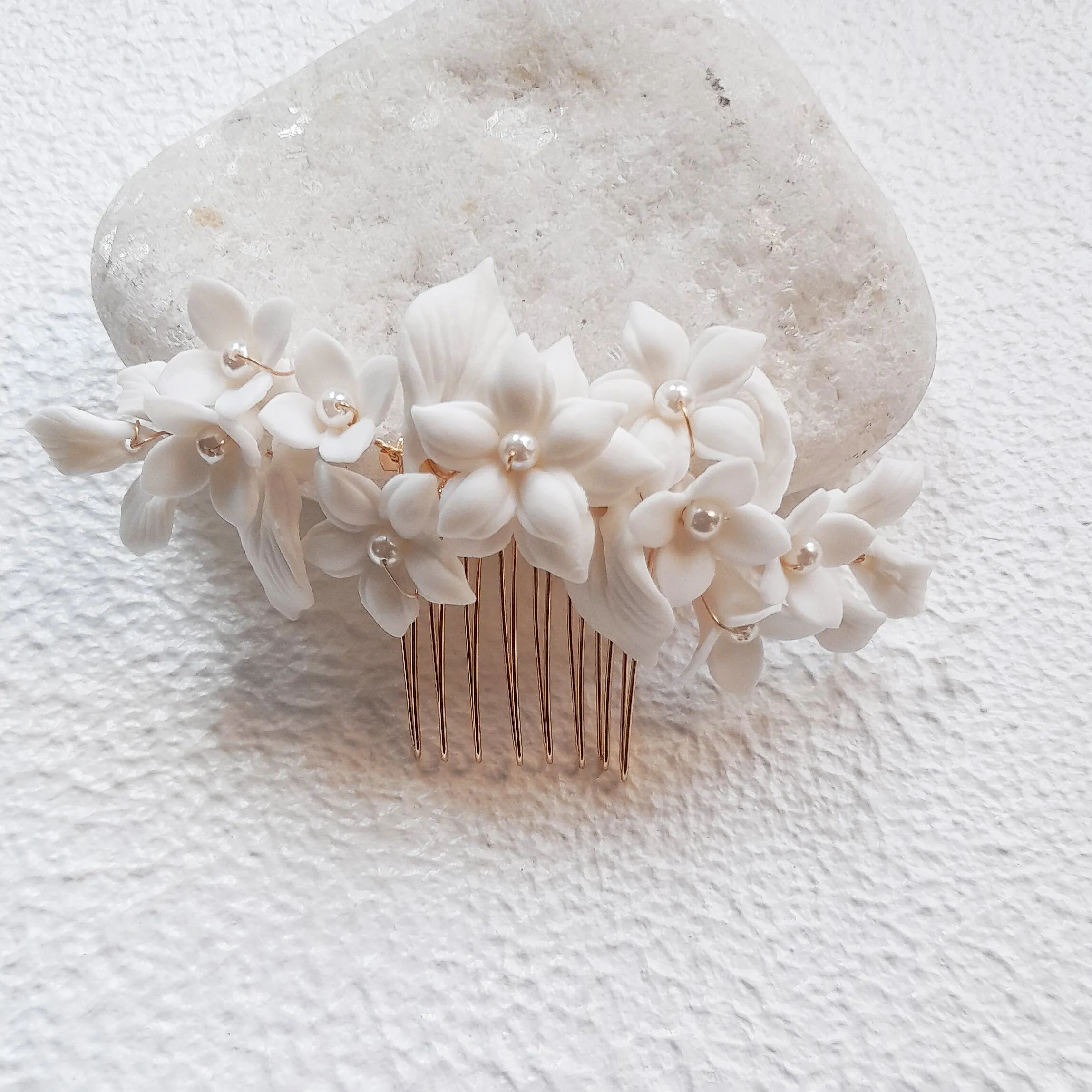 Floral Hair Comb, gold and silver : white floral bridal hair accessories