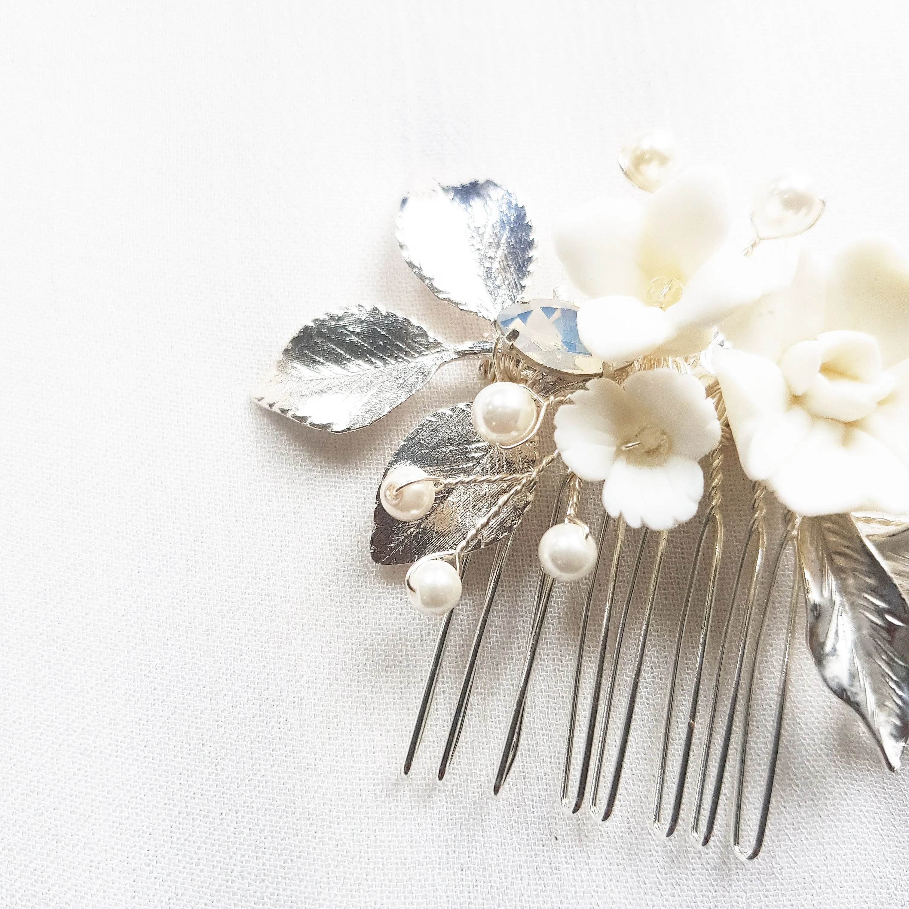 Flower hair combs wedding set of 2