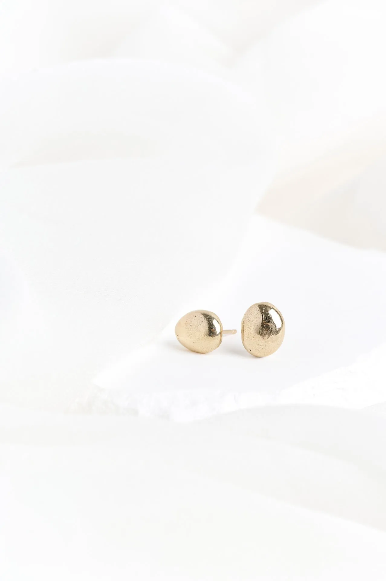 Gold Pebble Bracelet & Stud Set