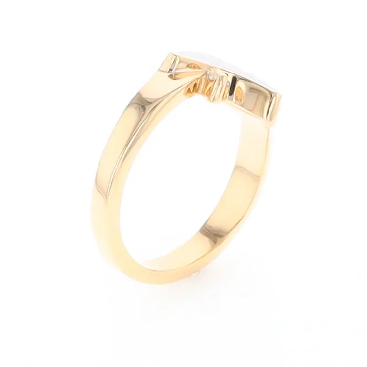 Gold Quartz Ring Boat Sail Inlaid Design with .04ct Round Diamond