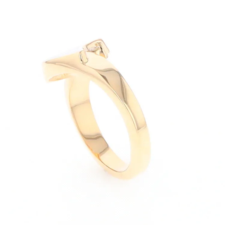 Gold Quartz Ring Boat Sail Inlaid Design with .04ct Round Diamond