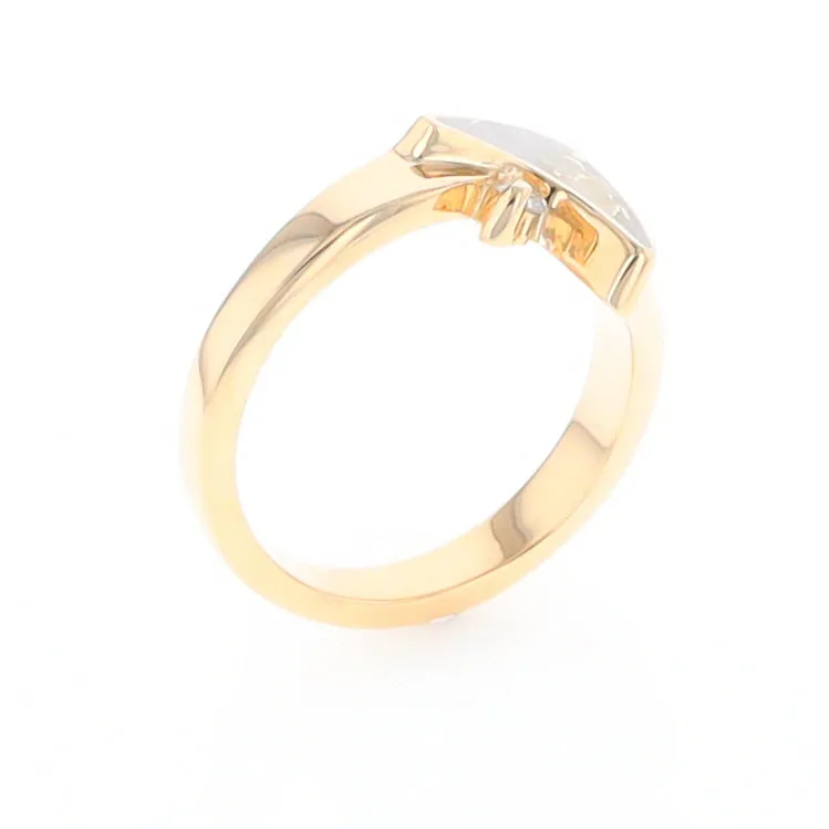 Gold Quartz Ring Boat Sail Inlaid Design with .04ct Round Diamond