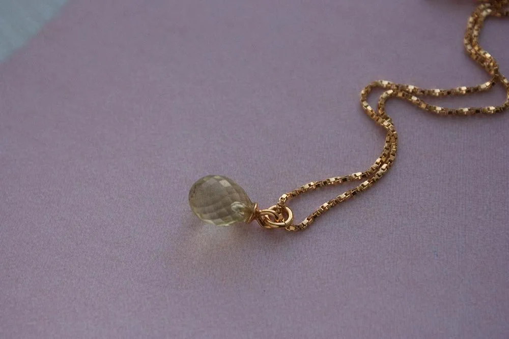 lemon quartz necklace gold <br> by Neinties