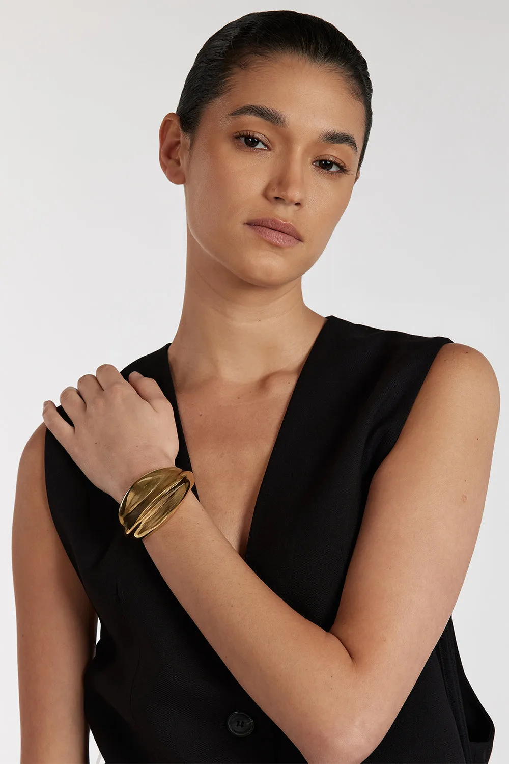 MÉGA SIMONE GOLD CUFF BRACELET