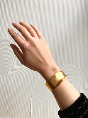 Passage Cuff
