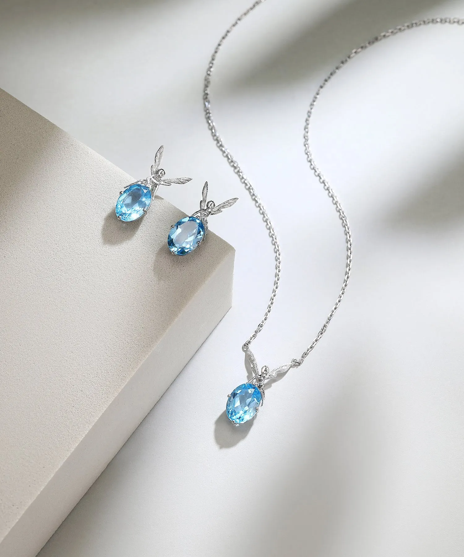 THIALH - DATURA • ASTRA - 18K White Gold Topaz Earrings