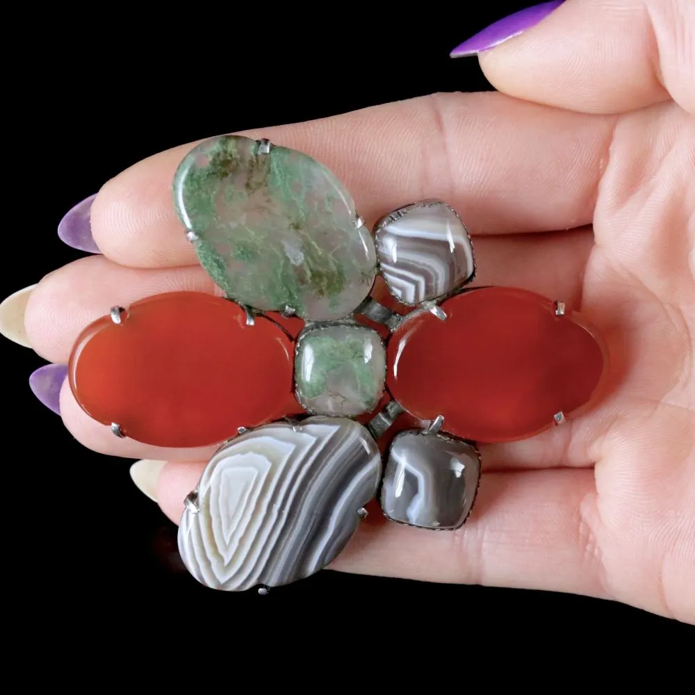 Vintage Scottish Brooch Agate Carnelian Silver